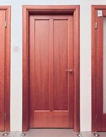 Двери межкомнатные деревянные. изготовление межкомнатных дверей, материалы, отделка, цены