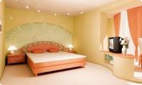 Интерьер спальни. оформление спальни - дизайн стен и потолка