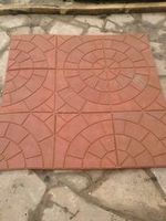 Тротуарная плитка из песчано-полимерной композиции